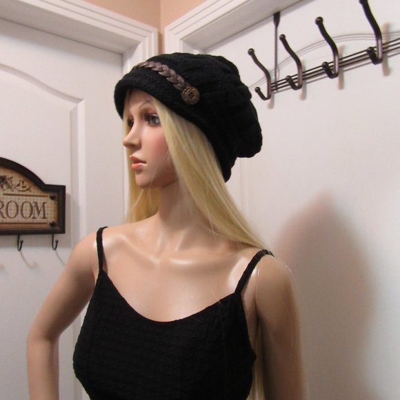 New Ladies 100 % Acrylic Wool Hat - Picture 1 of 8